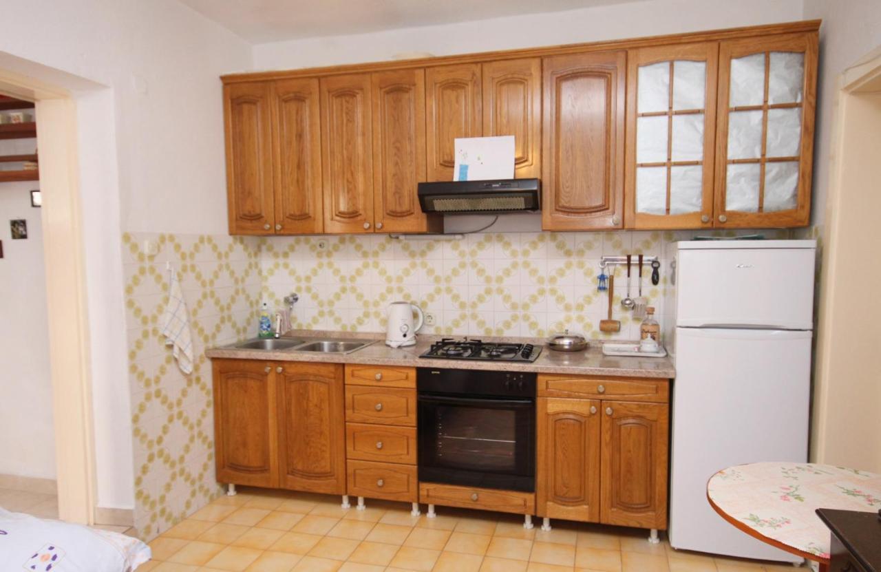 Apartments By The Sea Drasnice, Makarska - 5265 Екстериор снимка
