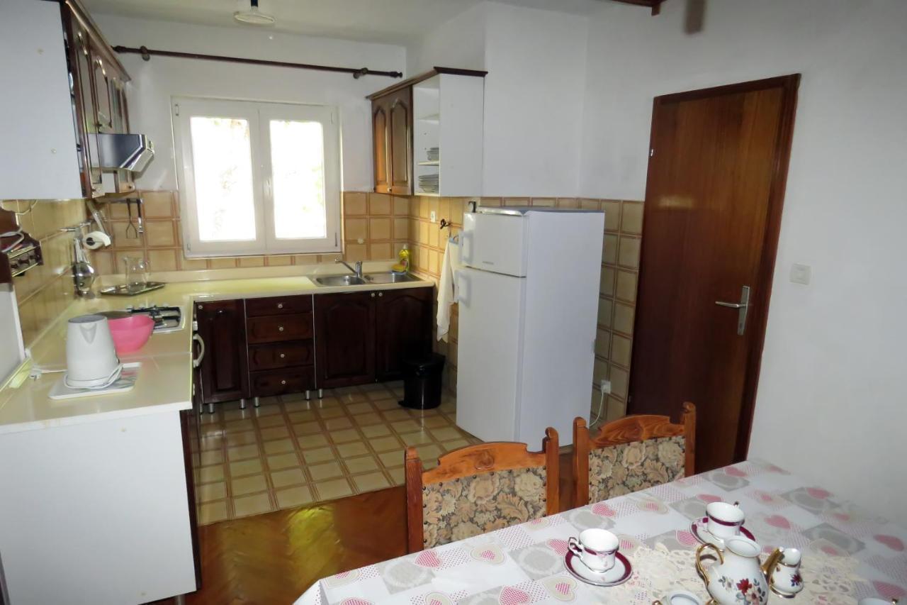 Apartments By The Sea Drasnice, Makarska - 5265 Екстериор снимка