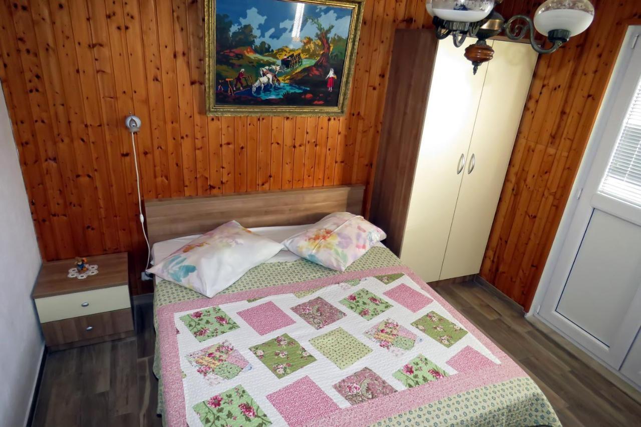 Apartments By The Sea Drasnice, Makarska - 5265 Екстериор снимка